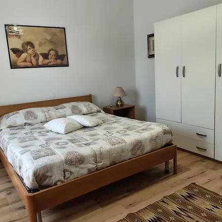 Casa *